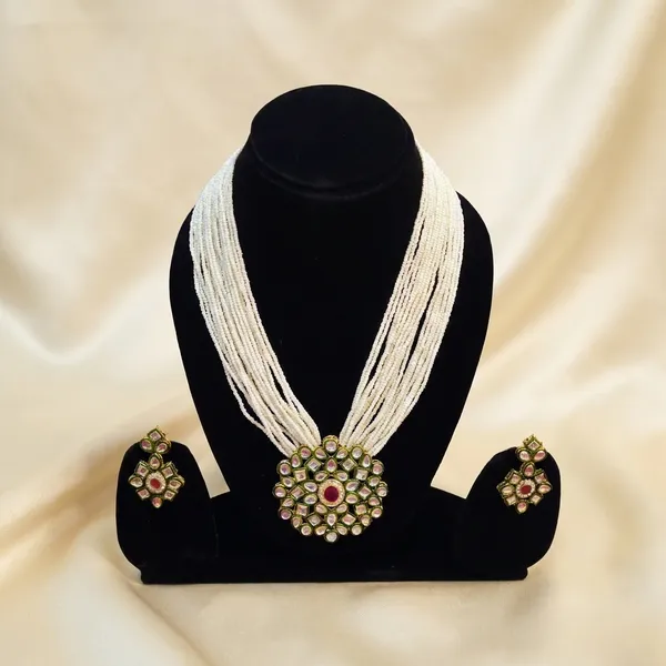 Multicolor_Elegant_Necklace_Set_For_Women