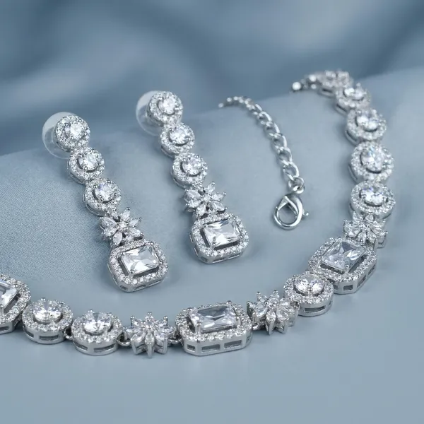 Elegant_Multi_Layered_Crystal_Necklace_With_Matching_Earrings_Set