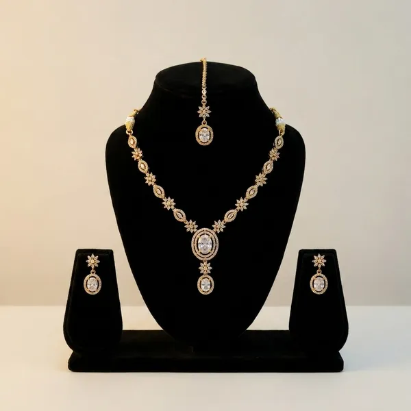 Gold_Embellished_Necklace_Set_For_Women