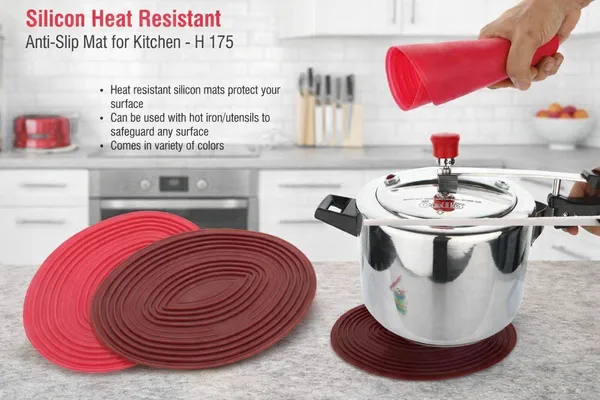 Silicon_Heat_Resistant_AntiSlip_Mat_For_Kitchen_Set_Of_2