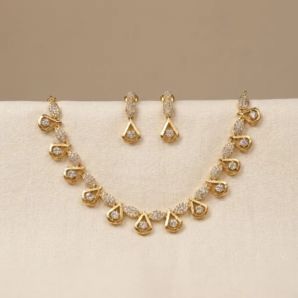 Gold_Toned_Traditional_Necklace_And_Earring_Set_With_Peacock_Motif