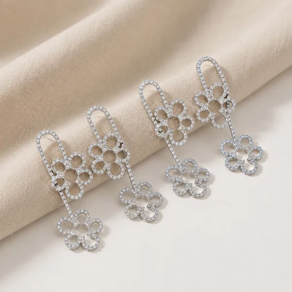 Silver_Elegant_Floral_Crystal_Drop_Earrings