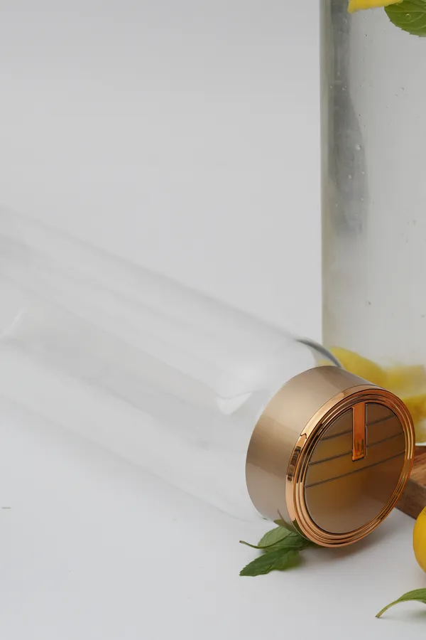 Minimalist_Borosilicate_Glass_Bottle_1_Litre