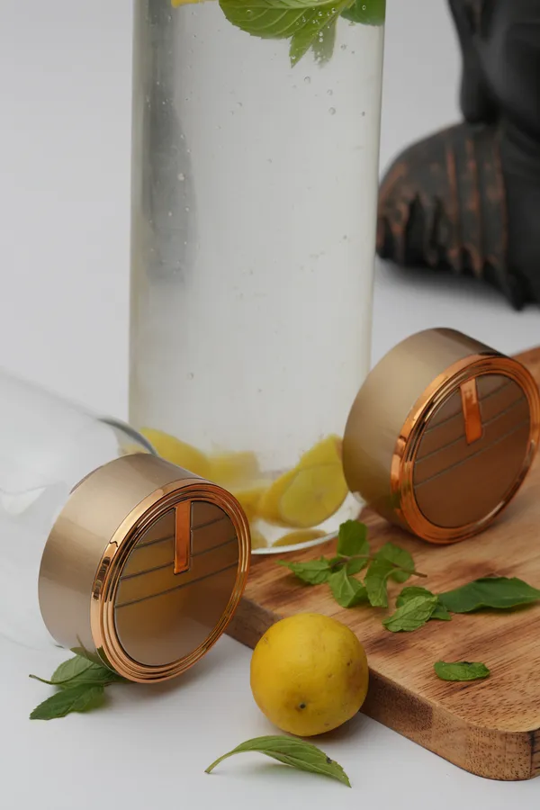 Minimalist_Borosilicate_Glass_Bottle_1_Litre