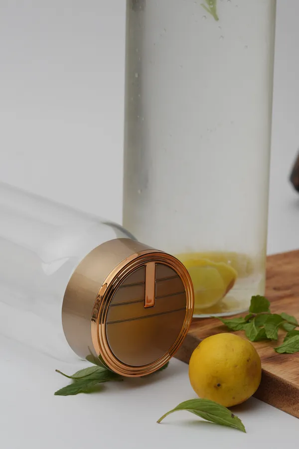 Minimalist_Borosilicate_Glass_Bottle_1_Litre