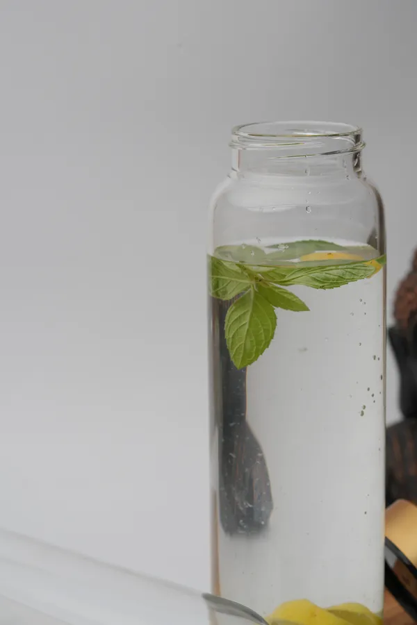 Premium_Borosilicate_Glass_Bottle_1_Litre