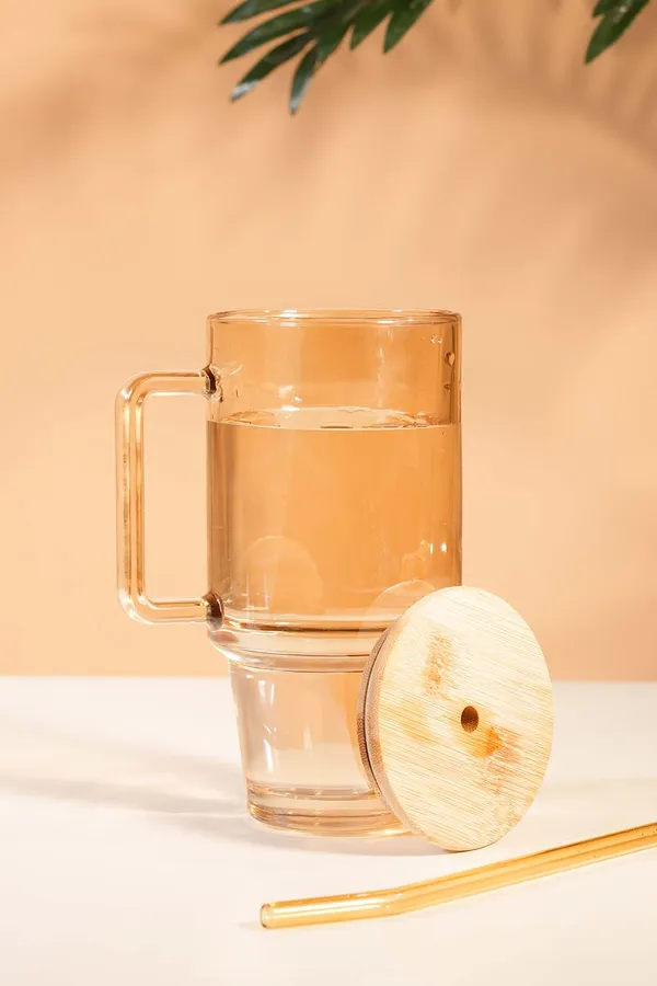 Stam_Amber_Glass_Tumbler_With_Wooden_Lid_Glass_Straw_750Ml