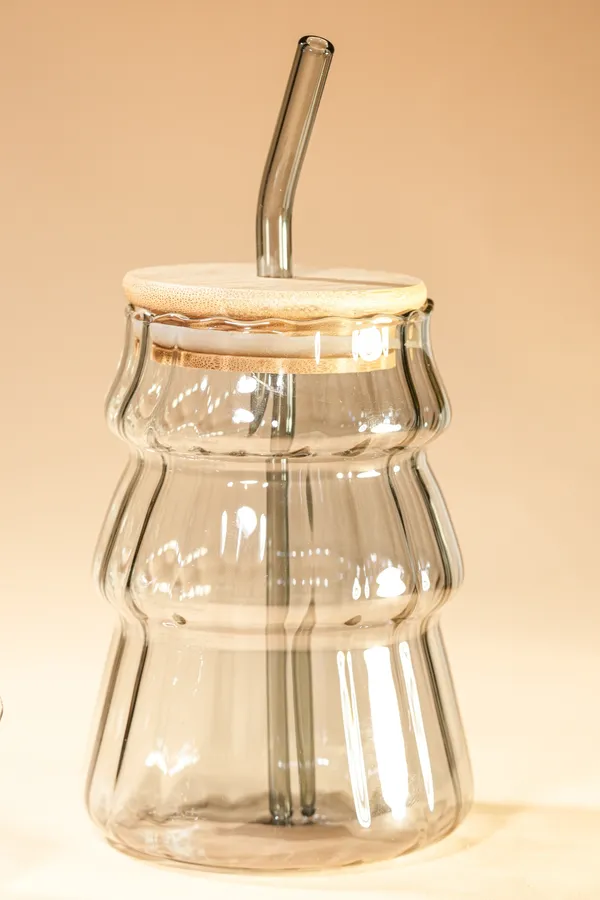 Smoke_Ripple_Glass_Tumbler_With_Wooden_Lid_Glass_Straw_Set_Of_2_480Ml