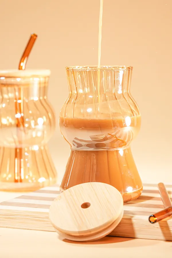 Amber_Wave_Glass_Tumbler_With_Wooden_Lid_Glass_Straw_Set_Of_2_480Ml