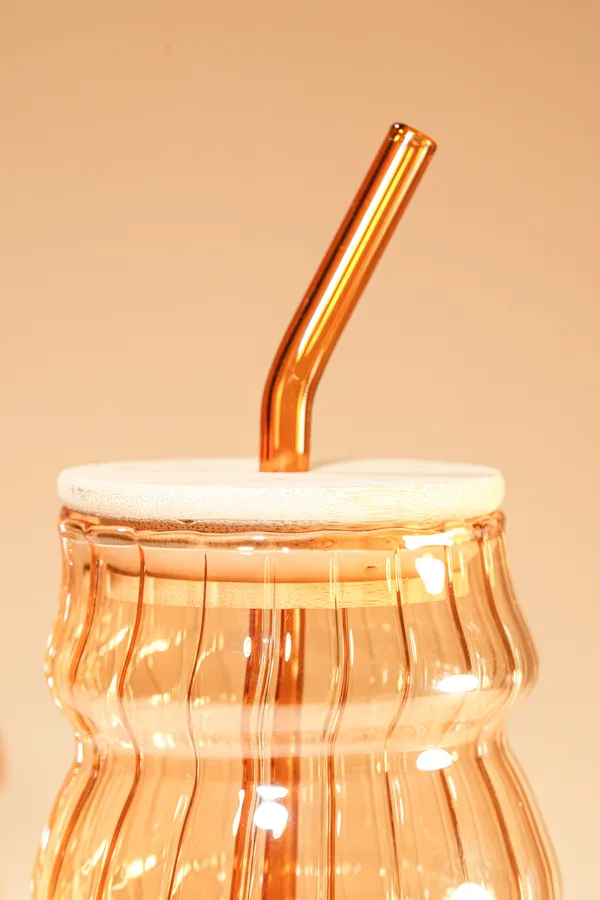 Amber_Ripple_Glass_Tumbler_With_Wooden_Lid_Glass_Straw_Set_Of_2_480Ml