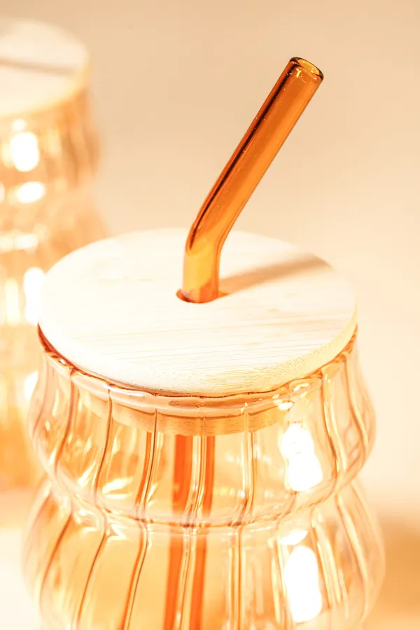 Amber_Ripple_Glass_Tumbler_With_Wooden_Lid_Glass_Straw_Set_Of_2_480Ml