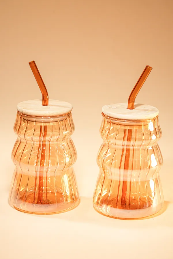 Amber_Ripple_Glass_Tumbler_With_Wooden_Lid_Glass_Straw_Set_Of_2_480Ml