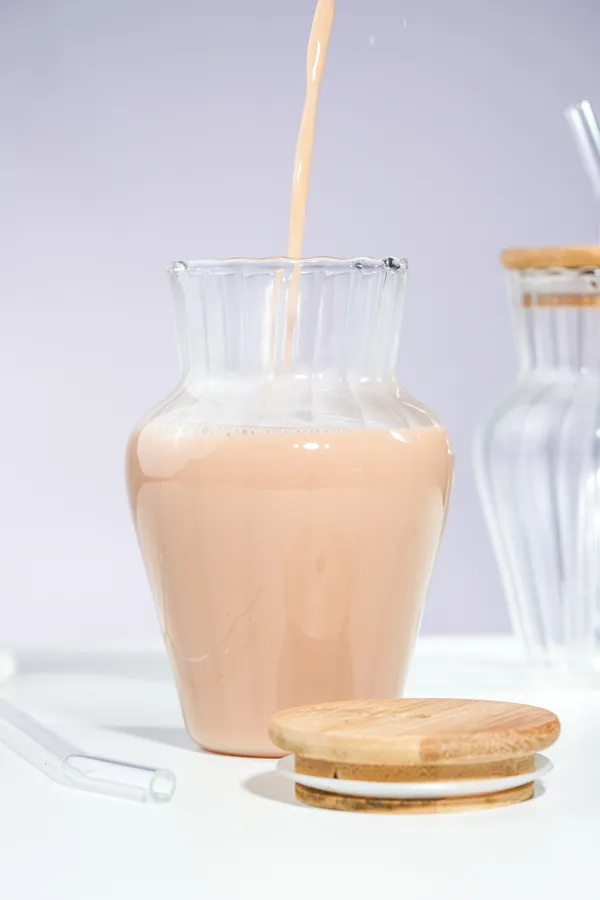 Vase_Glass_Tumbler_With_Wooden_Lid_Glass_Straw_Set_Of_2_450Ml