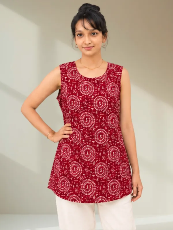 Maroon_Warli_Tribal_Print_Sleeveless_Cotton_Top_for_Women