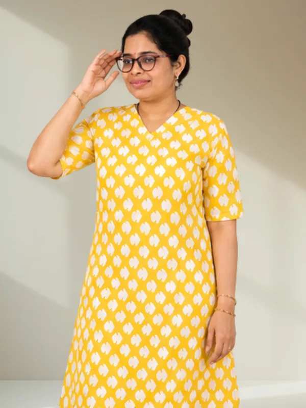 Yellow_and_White_Abstract_Petal_Motifs_Printed_A-Line_Dress