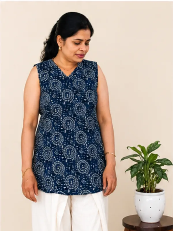 Navy_Blue_Warli_Tribal_Print_Sleeveless_V-Neck_Top