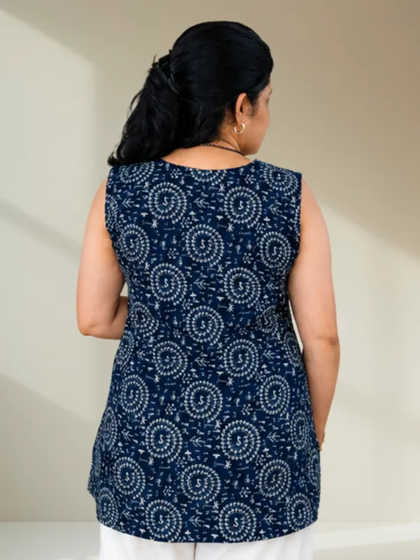 Navy_Blue_Warli_Tribal_Print_Sleeveless_V-Neck_Top