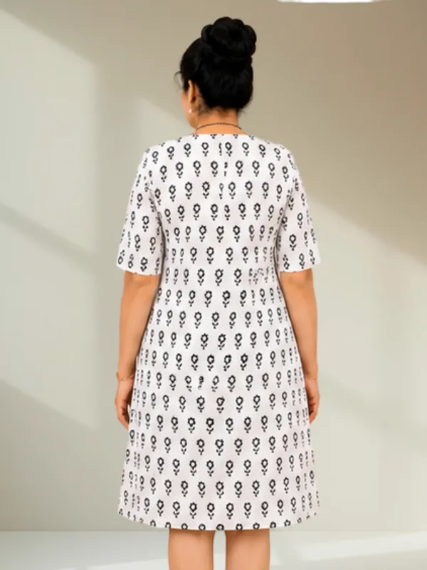 White_Floral_Print_V-Neck_Dress_with_Contrast_Trim
