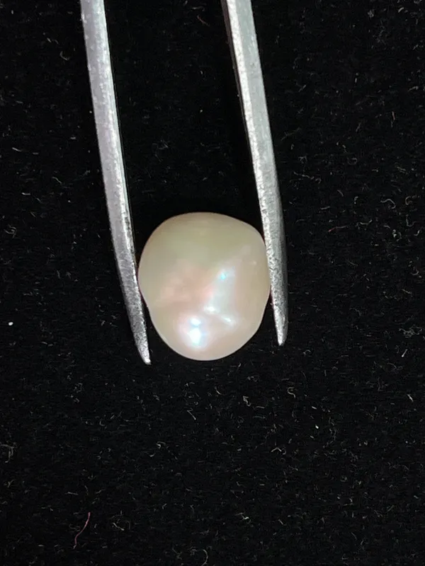 White_Natural_Pearl_Premium_Gemstone_For_Unisex