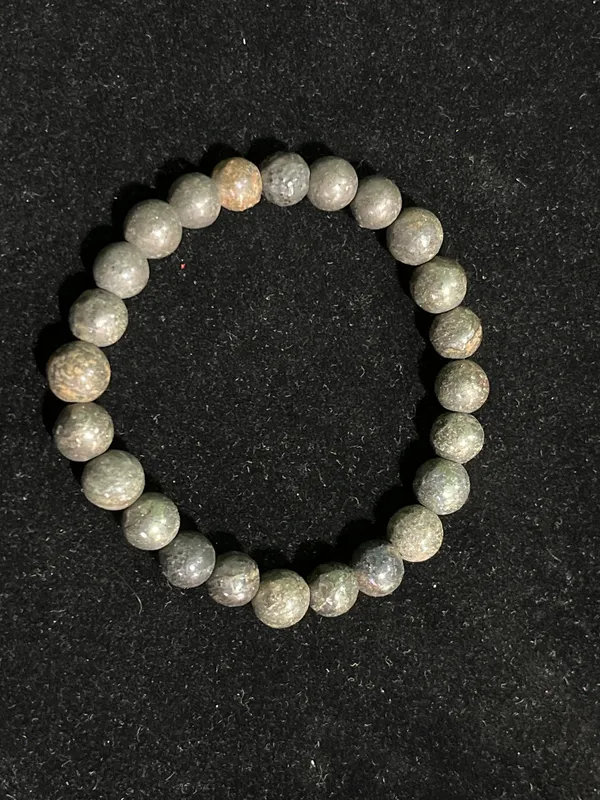 Grey_Natural_Stone_Premium_Bracelet_For_Unisex