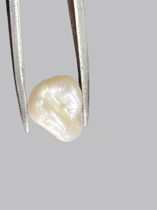 White_Natural_Pearl_Premium_Gemstone_For_Unisex