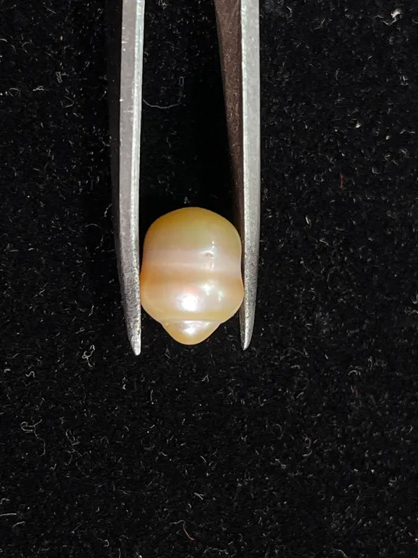 Yellow_Natural_Pearl_Premium_Gemstone_For_Unisex