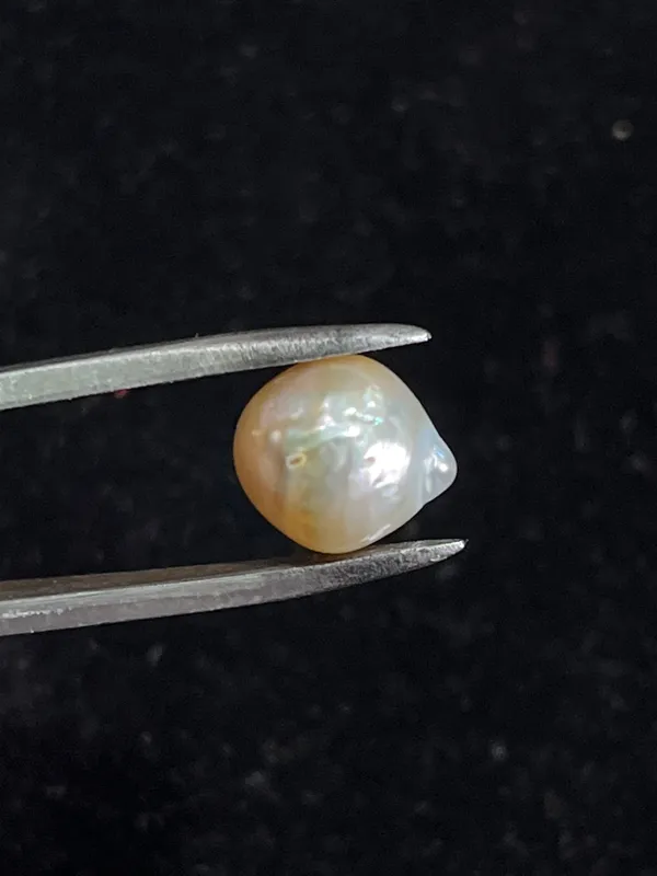 Cream_Natural_Pearl_Premium_Gemstone_For_Unisex