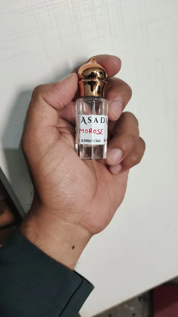 Moh_rose_Premium_Attar_Miniature_Bottle