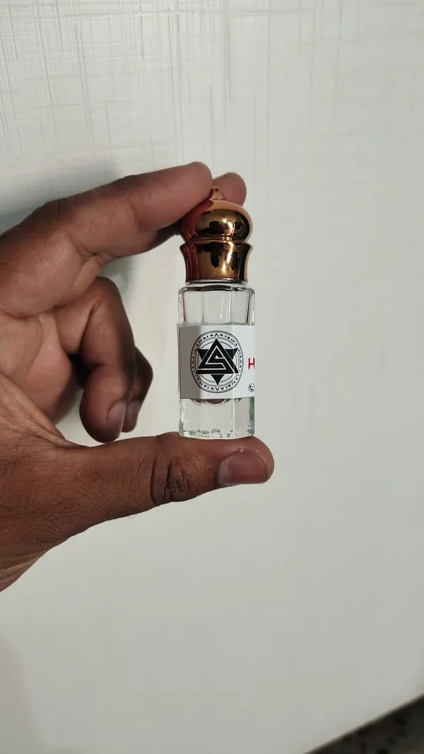 Huraira_Attaril_-_Premium_Fragrance_Small_Bottle