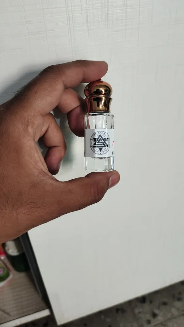 Makeone_Attar_-_Premium