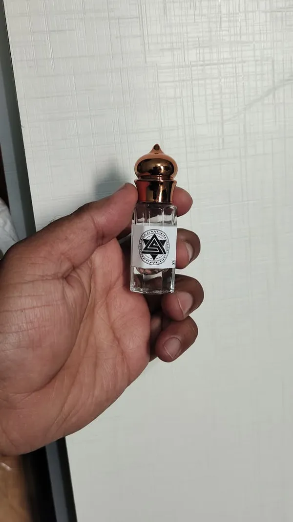 Black_Leather_Attar