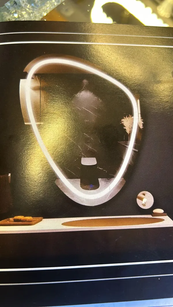 Transparent_Glass_&_Metal_Led_Bathroom_Mirror_For_Home_Decor