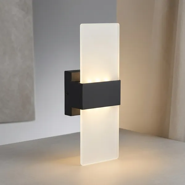 White_And_Black_Metal_Wall_Sconce_Light_For_Home_Decor
