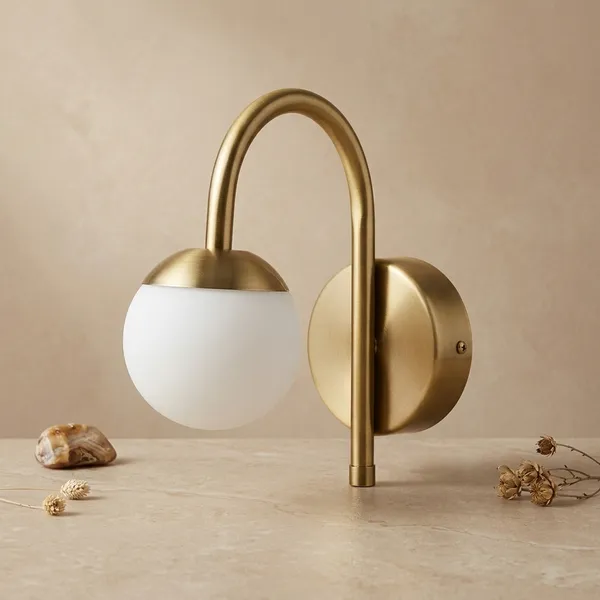 White_And_Golden_Metal_&_Glass_Wall_Sconce_Light_For_Home_Decor