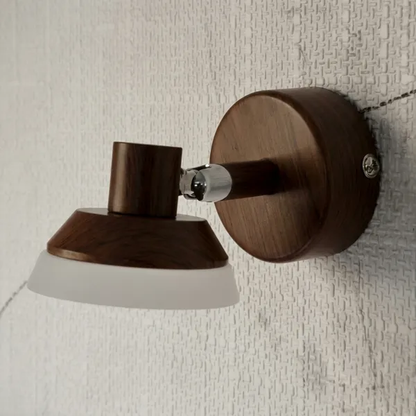 Brown_And_White_Metal_Wall_Mounted_Spotlight_For_Bathroom_&_Kitchen