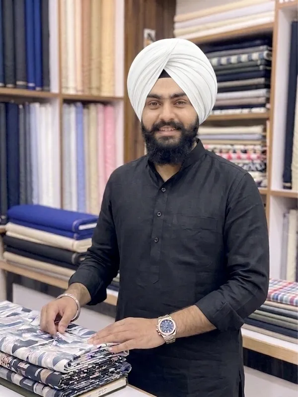 Milky_White_Full_Voile_Traditional_Turban_Cloth_For_Men