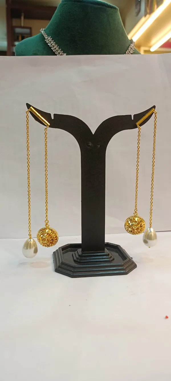 Gold-Toned_Chain_Drop_Earrings_With_Textured_Medallion_And_Pearl_Dangles
