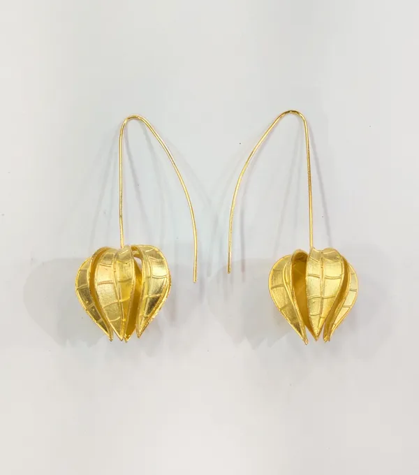 Golden_Heart_Drop_Earrings_With_Textured_Design