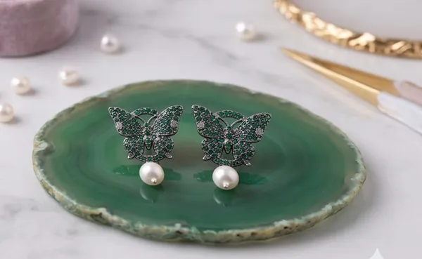 Green_Butterfly_Pearl_Studded_Earrings_and_Choker_Set