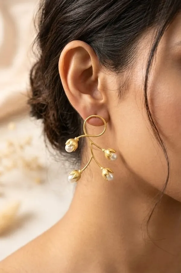 Golden_Pearl_Drop_Floral_Ear_Cuffs