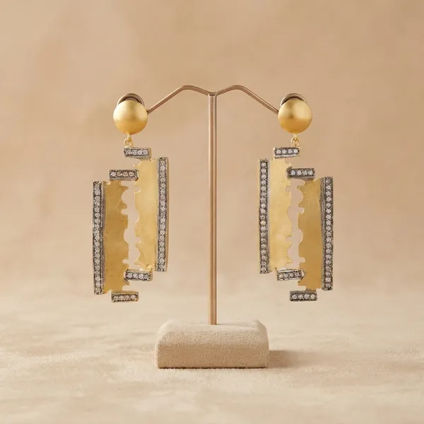 Elegant_Golden_Razor_Blade_Dangle_Earrings_With_Crystal_Detailing