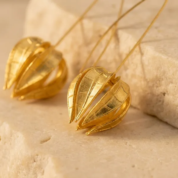Golden_Heart_Drop_Earrings_With_Textured_Design