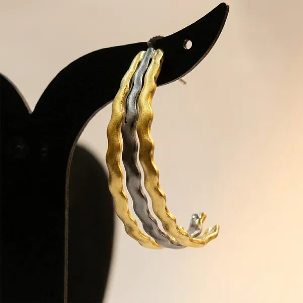 Tri-Tone_Wavy_Drop_Earrings_For_Women