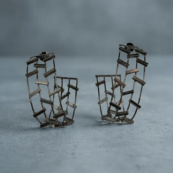 Black_Metal_Earrings