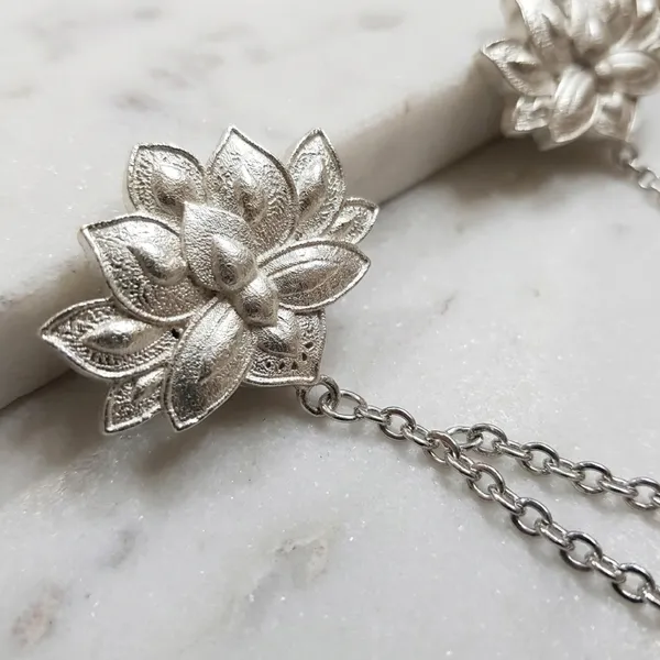 Elegant_Lotus_Flower_Earrings_-_Silver_Tone
