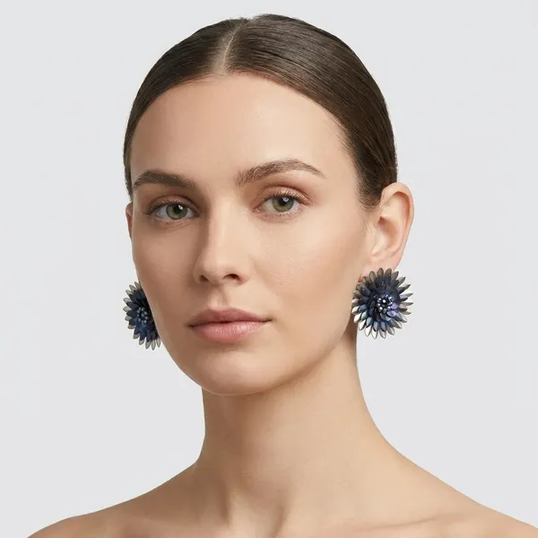 Elegant_Blue_Metallic_Flower_Stud_Earrings