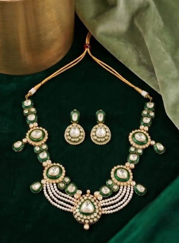 Green_Kundan_Pearl_Gold_Toned_Necklace_and_Earring_Set