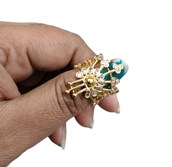 Traditional_Gold-Toned_Floral_Ring_With_Stone