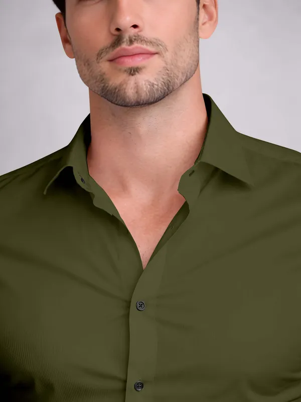 Mehendi_Cotton_Blend_Slim_Fit_Shirt_Men
