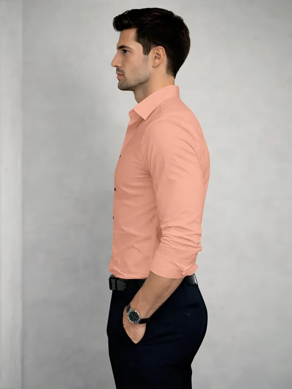 Peach_Cotton_Blend_Slim_Fit_Shirt_Men